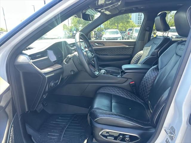 2023 Jeep Grand Cherokee L Summit 4x4