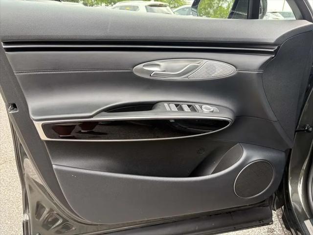 2025 Genesis GV70 2.5T AWD