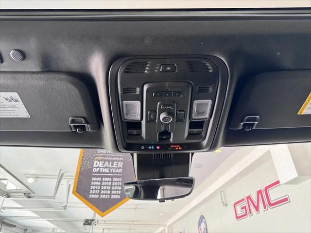 2023 GMC Yukon 4WD Denali