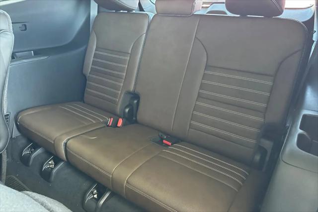 2026 GMC Acadia Denali Ultimate AWD
