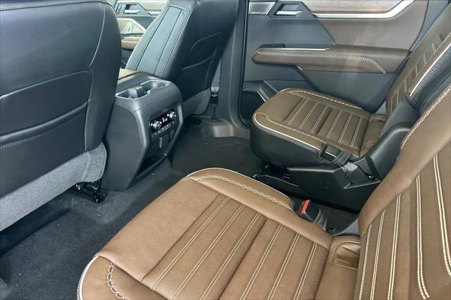 2026 GMC Acadia Denali Ultimate AWD