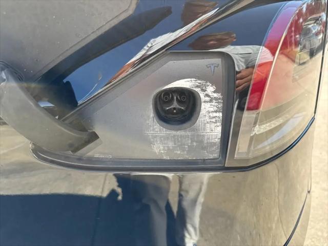 2022 Tesla Model X Plaid Tri Motor All-Wheel Drive