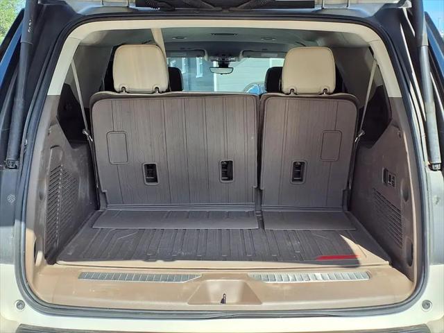 2022 GMC Yukon XL 4WD Denali