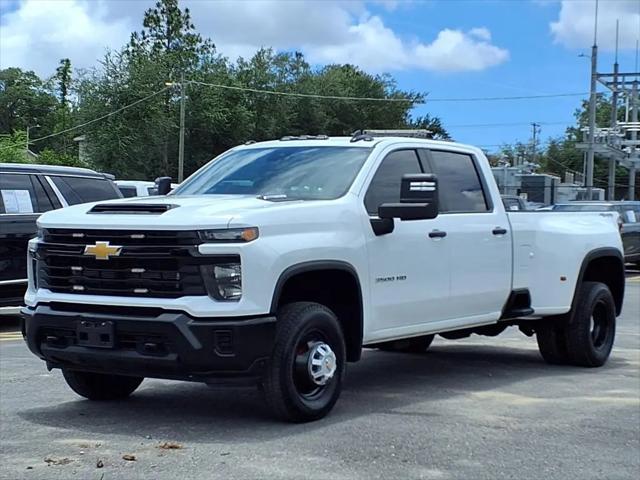 2025 Chevrolet Silverado 3500HD 4WD Crew Cab Long Bed Work Truck