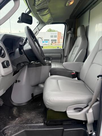 2027 Ford E-Series Cutaway E-450