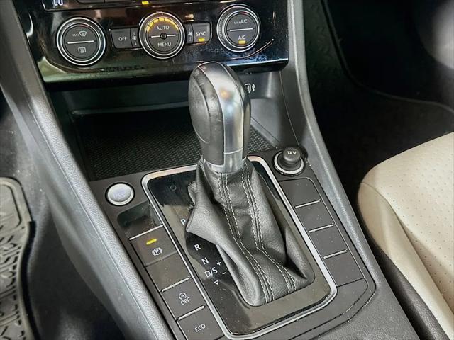 2019 Volkswagen Jetta 1.4T R-Line