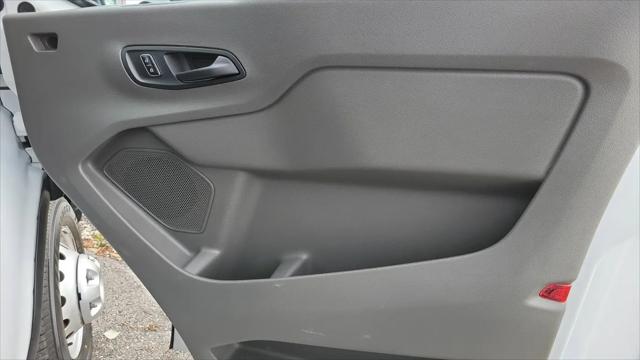 2023 Ford Transit Cutaway T-350