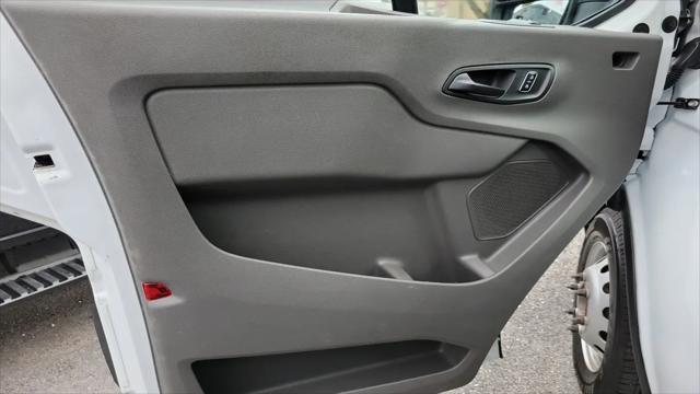 2023 Ford Transit Cutaway T-350