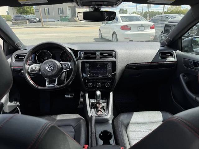 2017 Volkswagen Jetta GLI