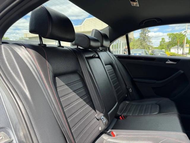 2017 Volkswagen Jetta GLI