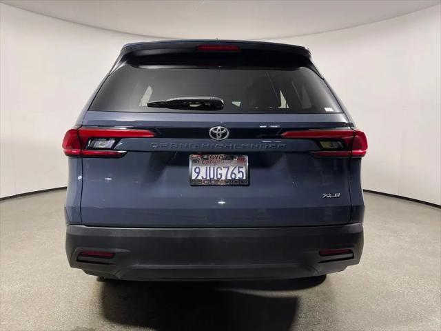 2024 Toyota Grand Highlander XLE