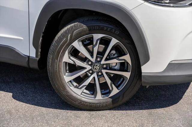 2024 Toyota Corolla Cross XLE