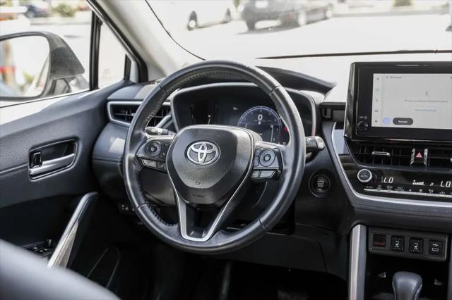 2024 Toyota Corolla Cross XLE