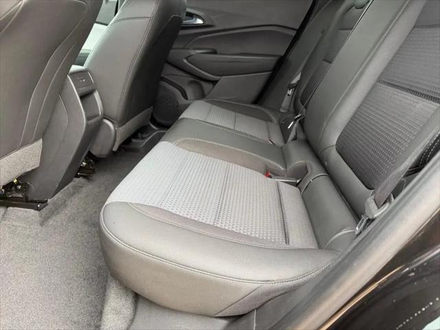 2025 Chevrolet Trax FWD LT