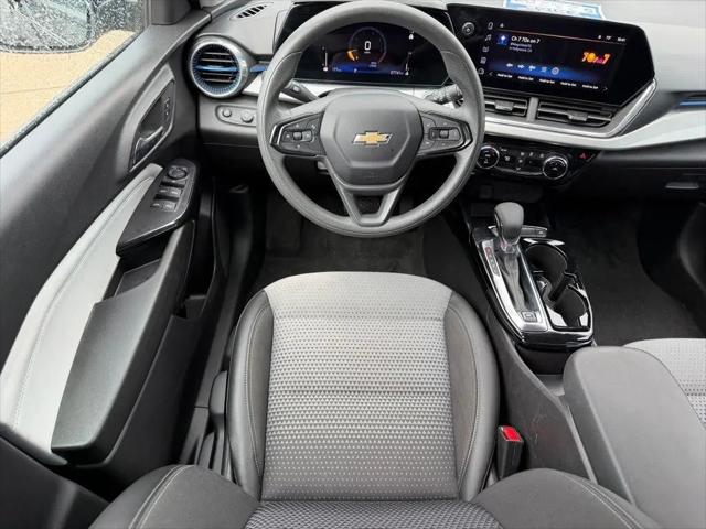2025 Chevrolet Trax FWD LT