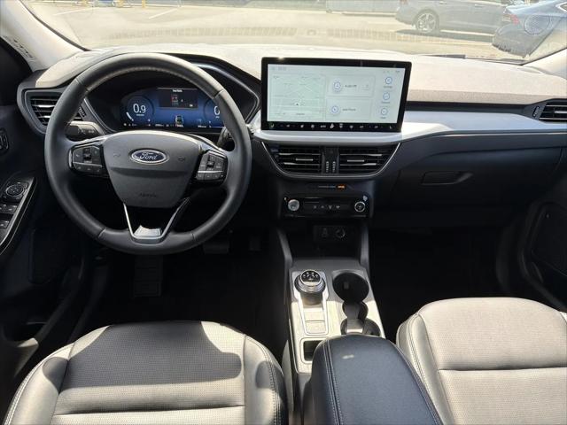 2025 Ford Escape Platinum