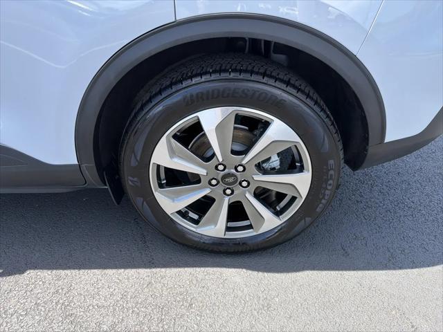2025 Ford Escape Platinum
