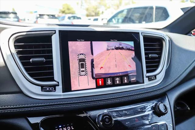 2027 Chrysler Pacifica Select