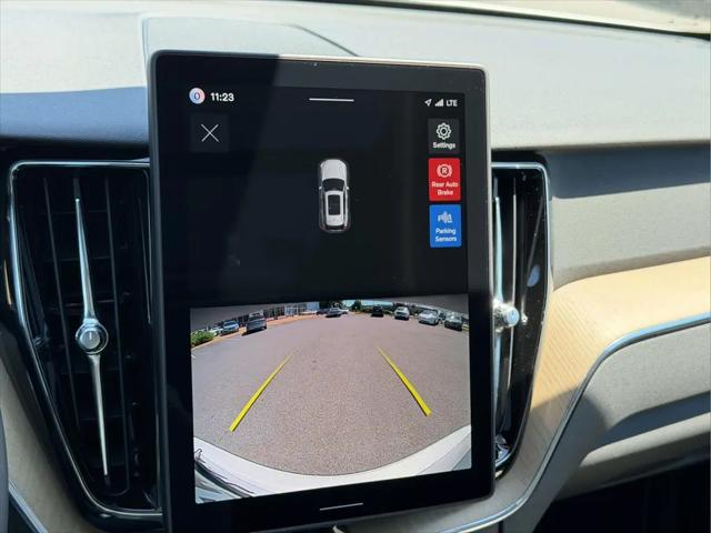 2026 Volvo XC60 B5 Core