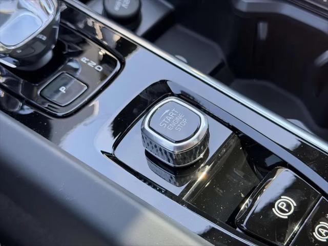2026 Volvo XC60 B5 Core