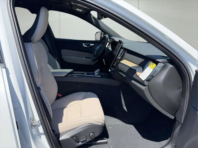 2026 Volvo XC60 B5 Core