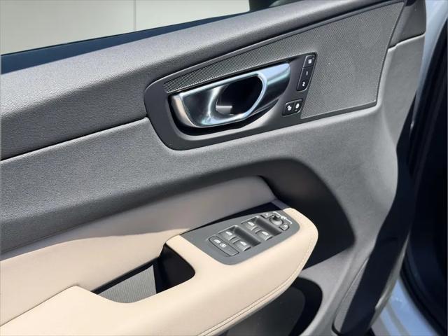 2026 Volvo XC60 B5 Core