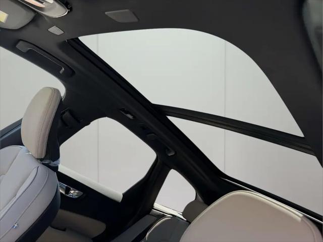 2026 Volvo XC60 B5 Core