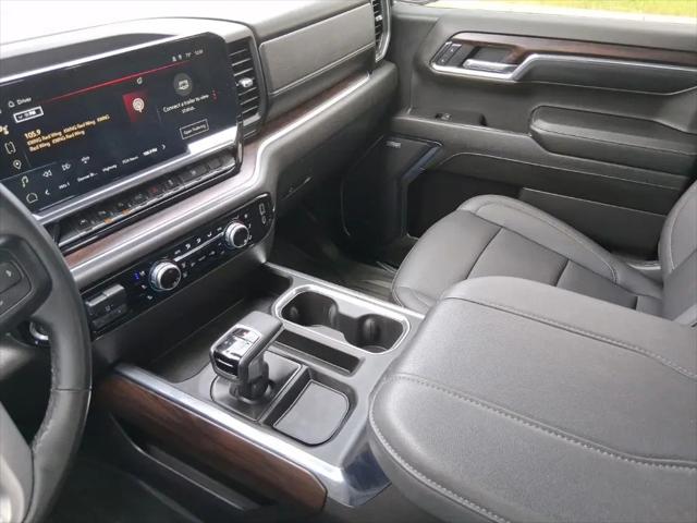 2024 GMC Sierra 1500 4WD Crew Cab Short Box SLT