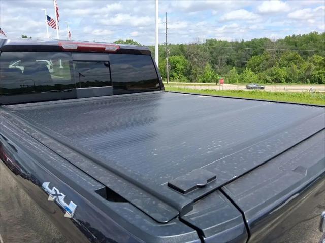2024 GMC Sierra 1500 4WD Crew Cab Short Box SLT