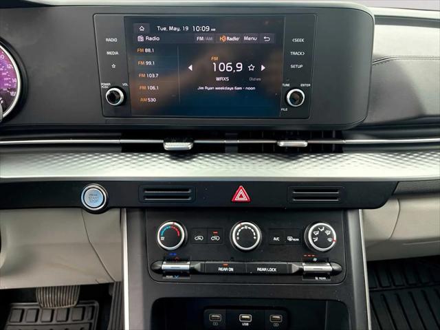2023 Kia Carnival MPV LX Seat Package