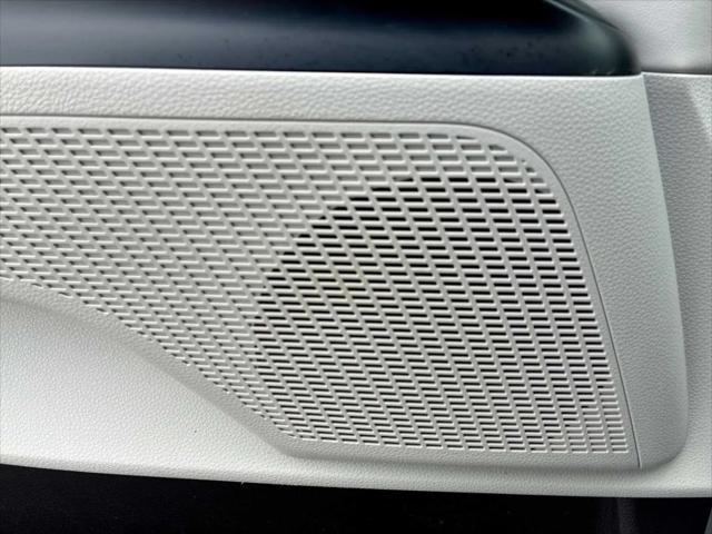 2023 Kia Carnival MPV LX Seat Package