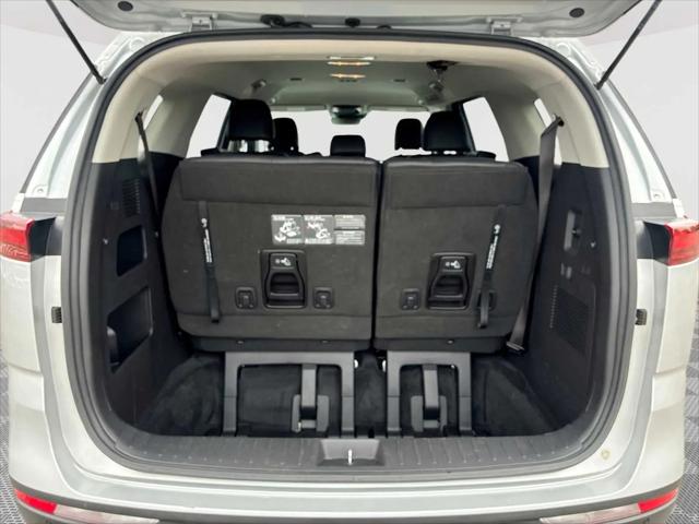 2023 Kia Carnival MPV LX Seat Package