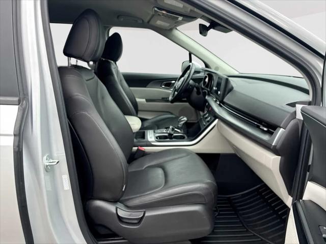 2023 Kia Carnival MPV LX Seat Package