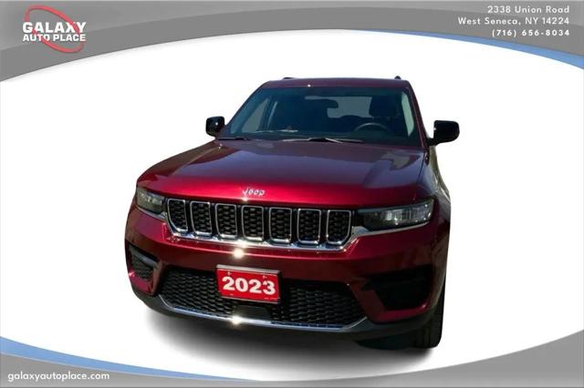 2023 Jeep Grand Cherokee Laredo 4x4