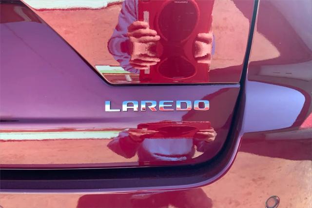 2023 Jeep Grand Cherokee Laredo 4x4