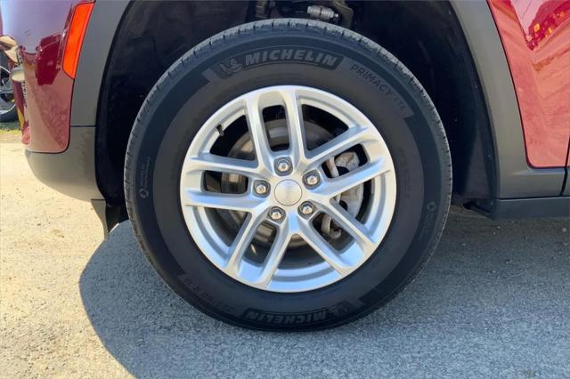 2023 Jeep Grand Cherokee Laredo 4x4