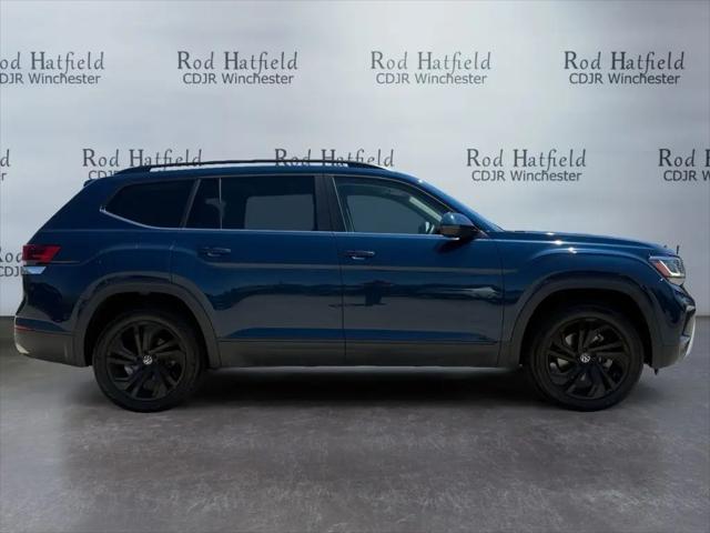 2022 Volkswagen Atlas 3.6L V6 SE w/Technology