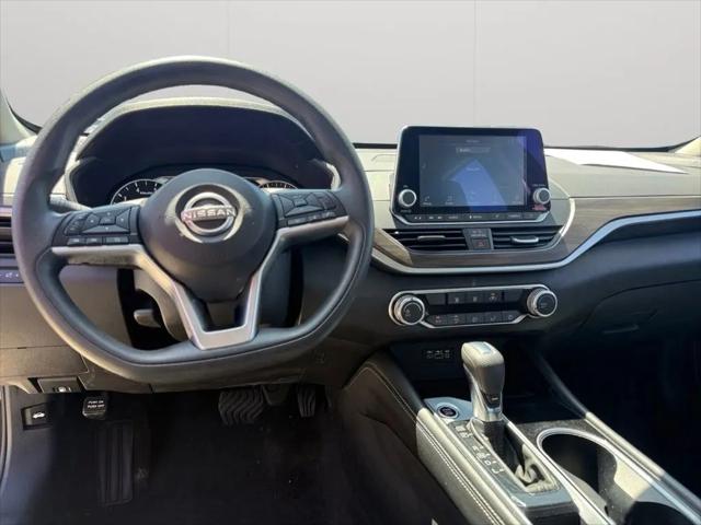 2023 Nissan Altima SV FWD