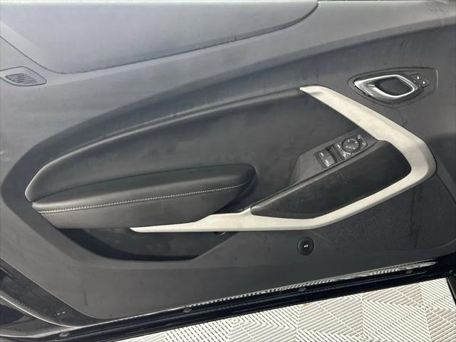 2023 Chevrolet Camaro RWD Convertible 2LT