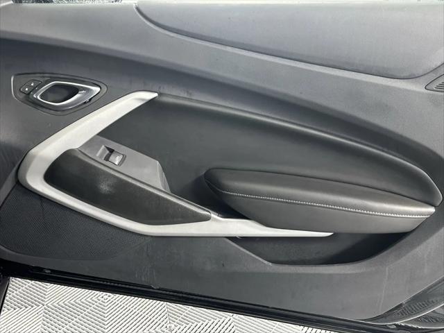 2023 Chevrolet Camaro RWD Convertible 2LT
