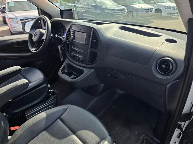 2016 Mercedes-Benz Metris Standard