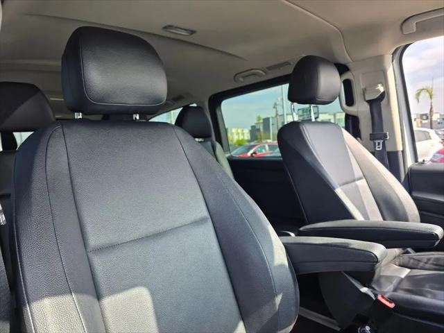 2016 Mercedes-Benz Metris Standard
