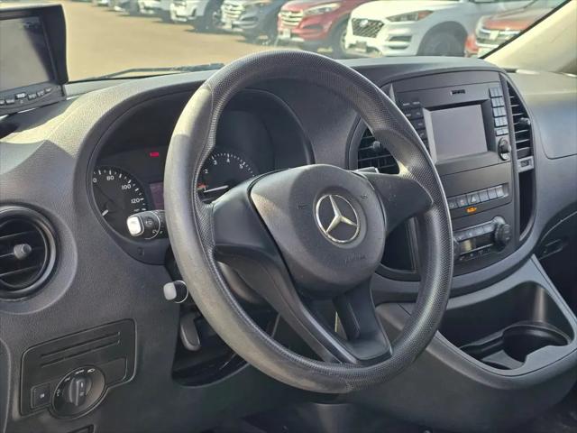 2016 Mercedes-Benz Metris Standard