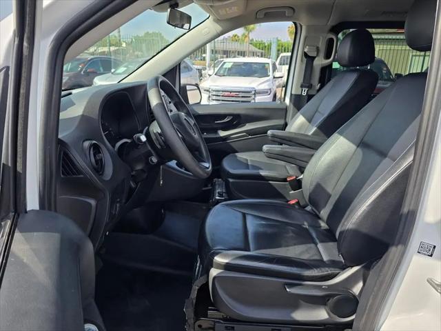 2016 Mercedes-Benz Metris Standard