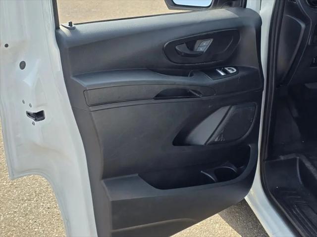 2016 Mercedes-Benz Metris Standard