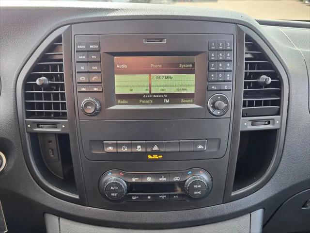 2016 Mercedes-Benz Metris Standard