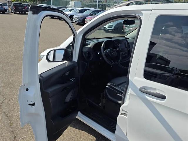 2016 Mercedes-Benz Metris Standard