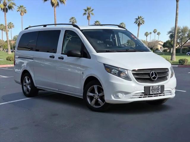 2016 Mercedes-Benz Metris Standard