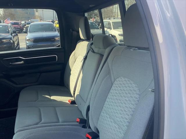 2025 Ram 1500 Big Horn Crew Cab 4x4 5'7" Box