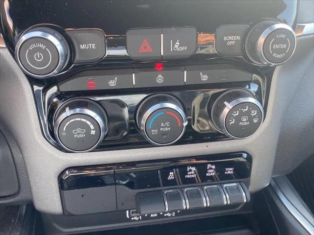 2025 Ram 1500 Big Horn Crew Cab 4x4 5'7" Box